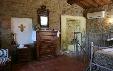 La Casina del Bosco: Habitación, Propiedad, Edificio, Mueble, Casa, Diseño De Interiores, Suelo, Inmuebles