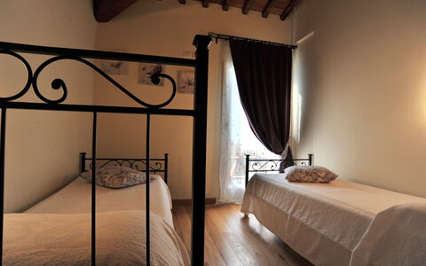 Casa Fabrizio: Edificio, Propiedad, Mueble, Comodidad, Textil, Marco De La Cama, Diseño De Interiores, Arquitectura, Cama, Suelo