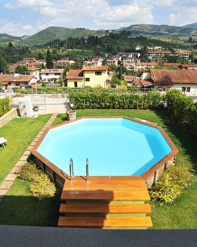 Casa Fabrizio: Agua, Nube, Cielo, Planta, Propiedad, Piscina, Edificio, Azur, Árbol, Montaña