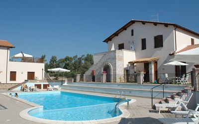 Borgo Valmarina: Borgo Valmarina