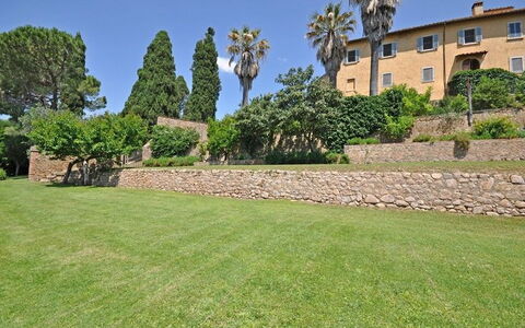 Il Principe: Propiedad, Césped, Hierba, Inmuebles, El Terreno Del Lote, Bienes Raíces, Yarda, Jardín, Casa, Edificio