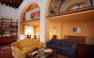 Granaio: Habitación, Propiedad, Sala, Edificio, Diseño De Interiores, Mueble, Casa, Bienes Raíces, Arquitectura, Casa