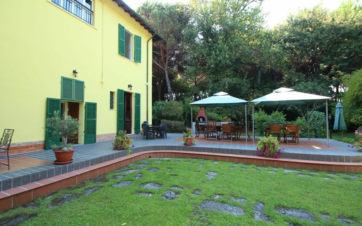 Pet friendly villa