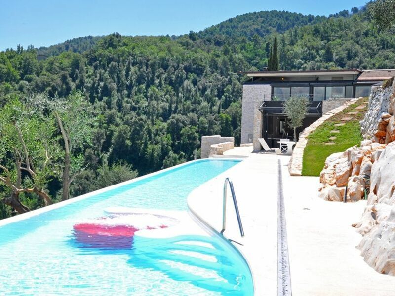 Papillon + Dependance