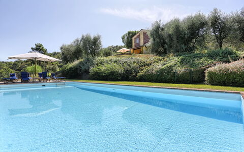 Le Pergole: Piscina, Propiedad, Ocio, Agua, Bienes Raíces, Villa, Vacaciones, Recurso, Inmuebles, Casa