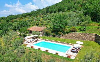 Villa Noceta - Santa Lucia, Toscana, Italia