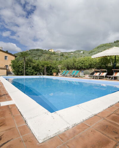 Teto: Piscina, Propiedad, Bienes Raíces, Casa, Edificio, Vacaciones, Casa, Inmuebles, Recurso, Cielo