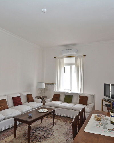 Vatican Family 4br Apartment