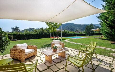 Le Vigne 6: Mueble, Propiedad, Planta, Mesa, Cielo, Silla, Árbol, Sombra, Mueble Para Exteriores, Diseño De Interiores