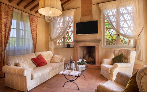 Le Vigne 6: Marrón, Mueble, Propiedad, Sofá, Madera, Diseño De Interiores, Encendiendo, Sala, Ventana, Comodidad