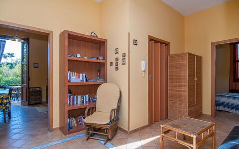 Vista Mare Noto: Habitación, Propiedad, Edificio, Mueble, Diseño De Interiores, Bienes Raíces, Casa, Suelo, Sala, Arquitectura