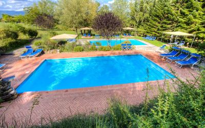 Becarino 1, Poppi: Piscina, Propiedad, Bienes Raíces, Ocio, Vacaciones, Hierba, Árbol, Inmuebles, Casa, Patio Interior