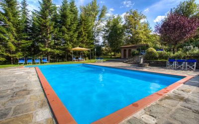 Becarino 2, Poppi: Piscina, Propiedad, Bienes Raíces, Ocio, Casa, Vacaciones, Edificio, Hierba, Árbol, Inmuebles